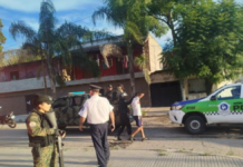 Un fuerte operativo policial dejó varias personas demoradas