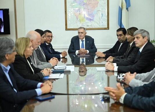 Anuncian un subsidio eléctrico para 10.000 familias afectadas por inundaciones