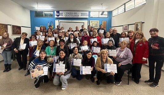 Fue un éxito el 1º Encuentro Nacional e Internacional de Escritores «Voces del Centenario»