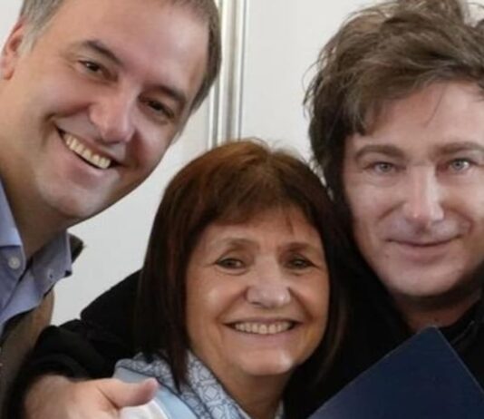 Javier Milei y sus medidas, en vivo: Adorni dio una conferencia de prensa y fue respaldado por el Presidente