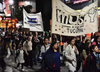 “Más educación, menos abandono”: la Escuela Normal volvió a marchar y reclamó respuestas