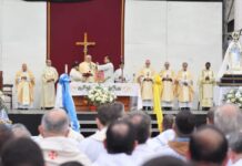 Corpus Christi: autoridades acompañaron la celebración central en Plaza Independencia