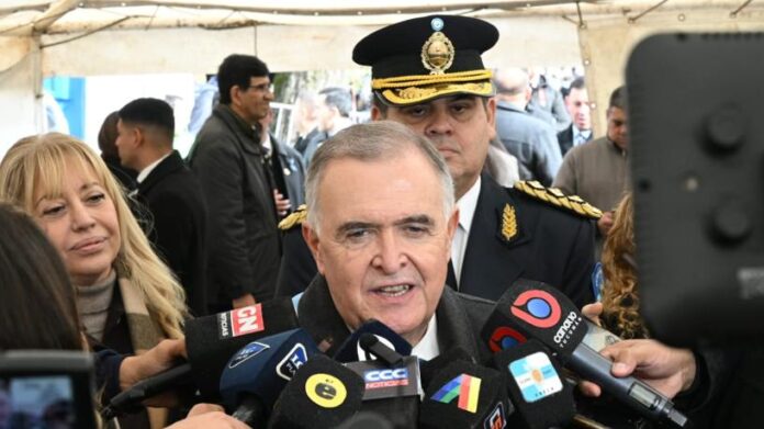 Jaldo-expreso-su-solidaridad-con-la-familia-del-agente-tucumano.jpeg