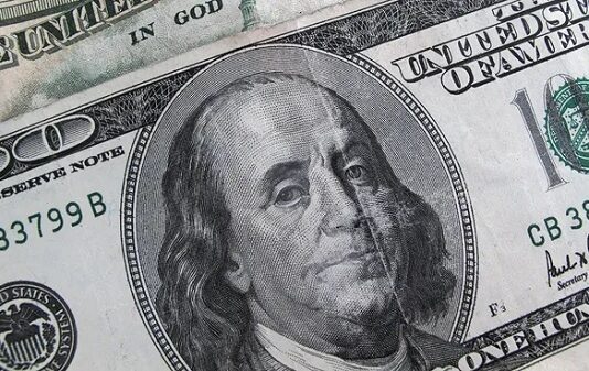 Las tres razones por las que se despertó el dólar blue y ya escaló $100 en junio