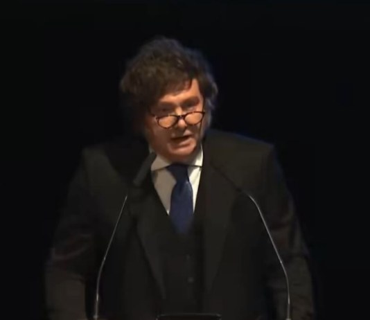 Javier Milei será premiado junto a un Nobel de Economía en el Argentina Week en París