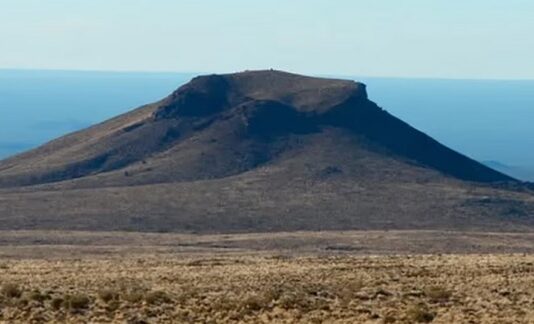 El volcán neuquino Auca Mahuida entró en actividad y se inició un protocolo de monitoreo