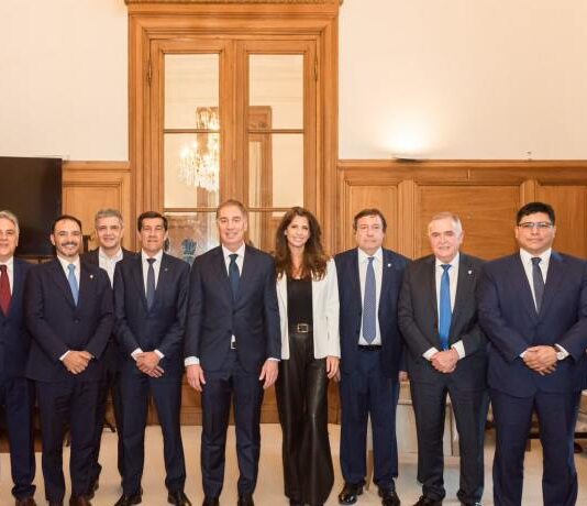 Jaldo acompañó a Santilli en su asunción como jefe de Gabinete de la Nación