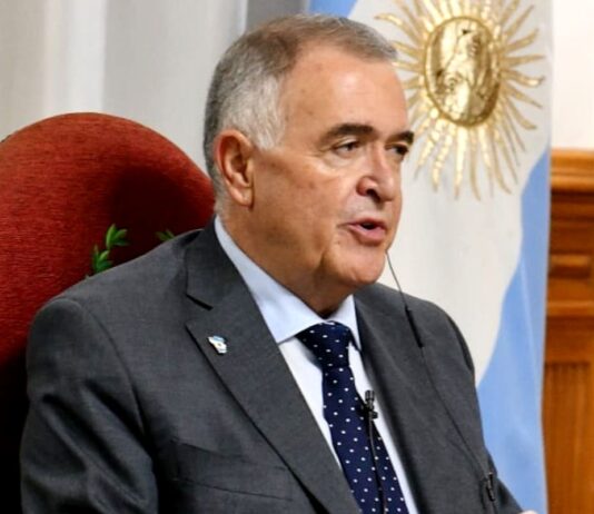 Osvaldo Jaldo fue sometido a una intervención cardíaca en Buenos Aires y permanece internado