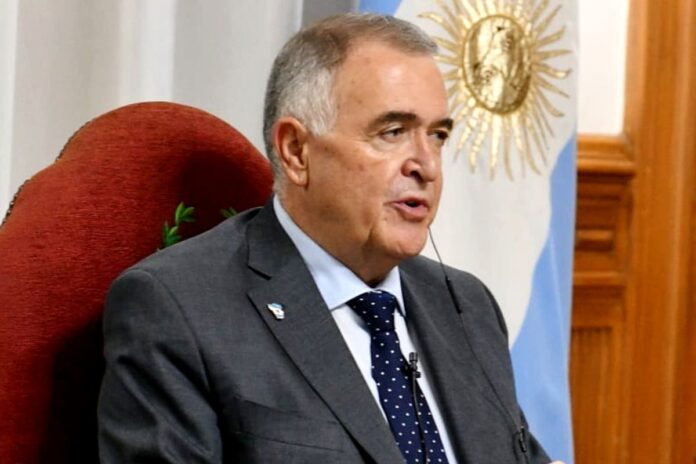 el-gobernador-de-la-provincia-de-tucuman-osvaldo-7TFKHCZRM5FV7KGRYDCEJTFOVI.jpg