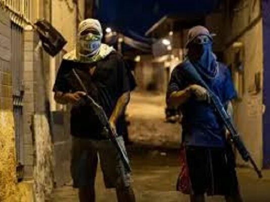 Detienen a cuatro tucumanos acusados de lavar 14 millones de dólares del Comando Vermelho