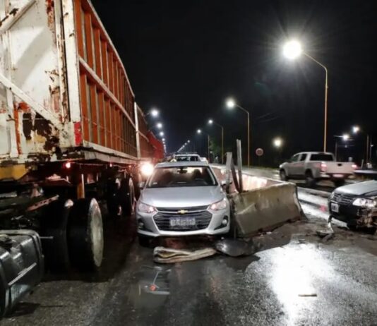 Dos personas resultaron heridas tras un violento accidente vehicular en el acceso a Aguilares