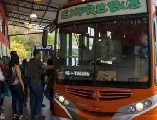 Prorrogan por 30 días el cobro en efectivo en los colectivos rurales de Tucumán