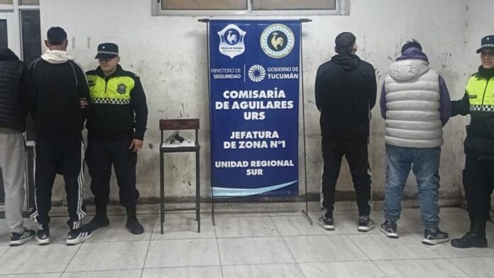 Aprehenden-a-cuatro-jovenes-que-circulaban-con-arma-de-fuego.jpeg
