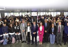 Firmaron convenios para llevar el Digesto Jurídico y un videojuego educativo a las escuelas