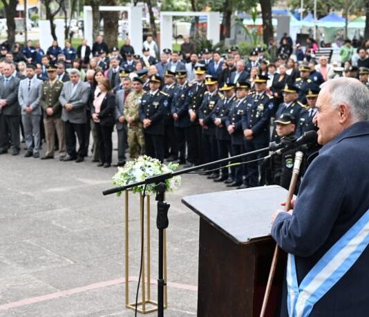 Jaldo encabezó el acto central por un nuevo aniversario del nacimiento de Alberdi