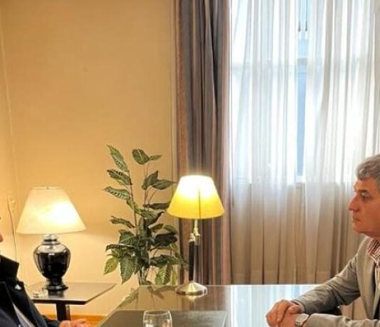 Jaldo y Salvatierra analizaron el trabajo de la Casa de Tucumán en Buenos Aires