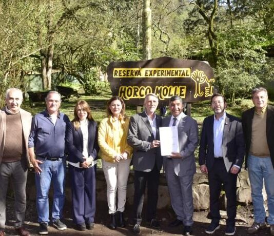 La Legislatura hizo entrega de la ley que declara Monumento Natural al tapir