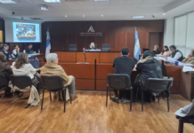comenzó el juicio contra tres médicos