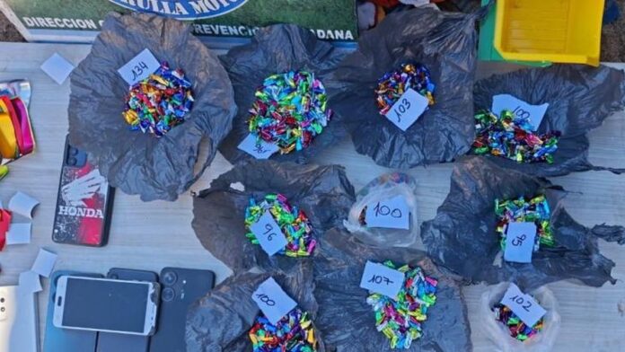 Incautan más de 1200 dosis de pasta base y aprehenden