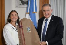 Jaldo recibió a Victoria Sauze, la primera tucumana campeona del mundo con Las Leonas