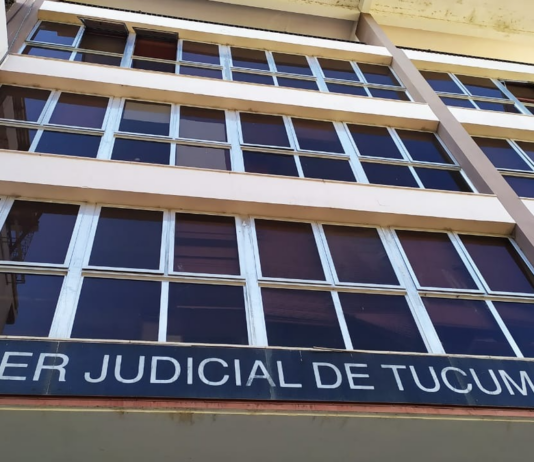 cayó un motochorro tras un raid delictivo y compras con tarjetas robadas