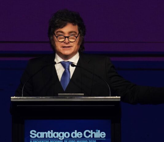 Milei participó en un acto por el Día del Maestro: “La Argentina que queremos se construye en las aulas”