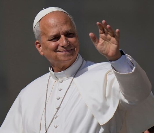 Gremios, empresarios y movimientos sociales buscan articular un documento económico para la visita del Papa León XIV