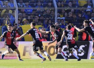 Newells le sacó la felicidad a Central con un empate sobre la hora