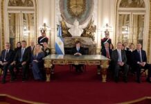 Milei anunció la construcción de una base naval en Tierra del Fuego y sanciones a petroleras que operen en Malvinas