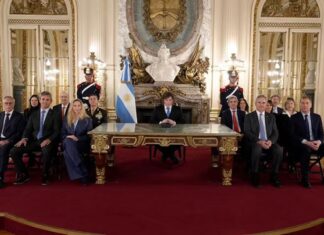 Milei anunció la construcción de una base naval en Tierra del Fuego y sanciones a petroleras que operen en Malvinas