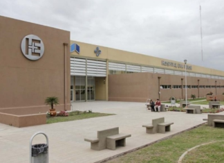 una joven permanece internada tras ser quemada por su pareja