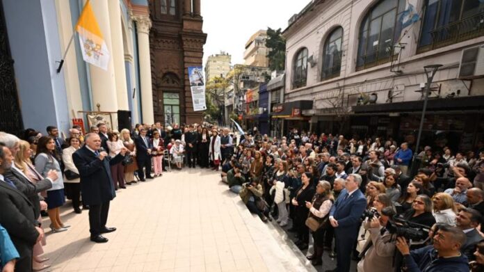 Jaldo-encabezo-la-reapertura-de-la-Iglesia-San-Francisco-tras.jpeg
