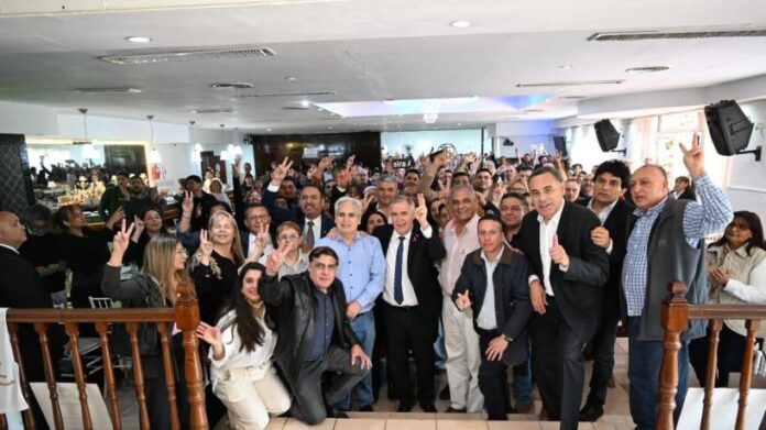 Jaldo-reunio-a-mas-de-250-docentes-de-ATEP-y.jpeg