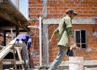 se perdieron más de 12.500 puestos