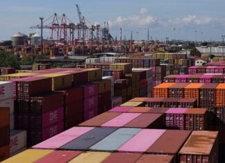 Las exportaciones superaron los USD 10.000 millones en un solo mes por primera vez en la historia