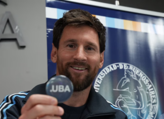 Messi recibió el título de Doctor Honoris Causa de la UBA